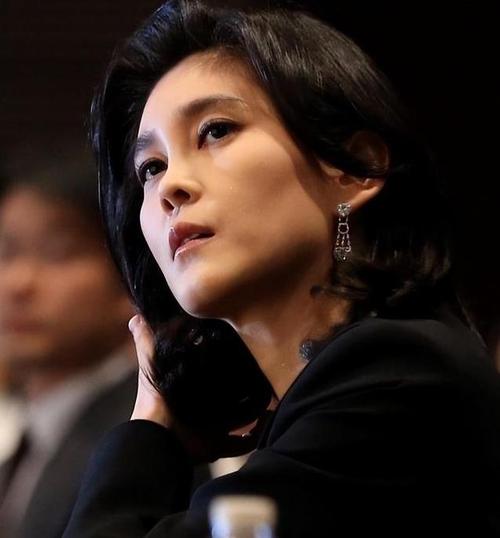 2025新澳门天天开奖免费和男子欲杀前女友未遂与男子欲杀前女友未遂视频