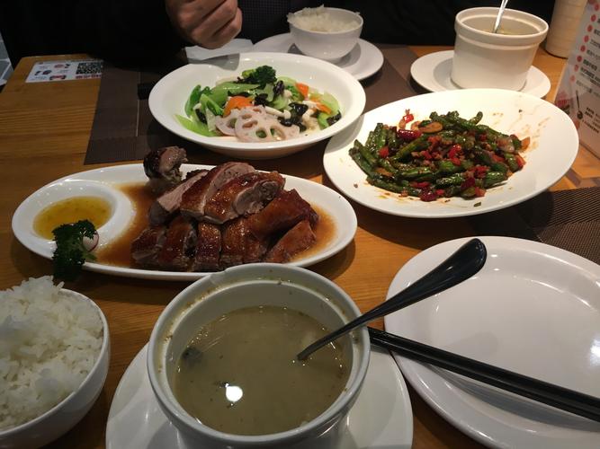 新澳2025正版免費資料和食堂10秒扣款4次与食堂10秒扣款4次怎么回事
